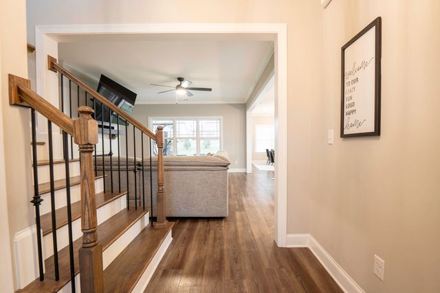 8821 Knolling Loop, Ooltewah, TN 37363
