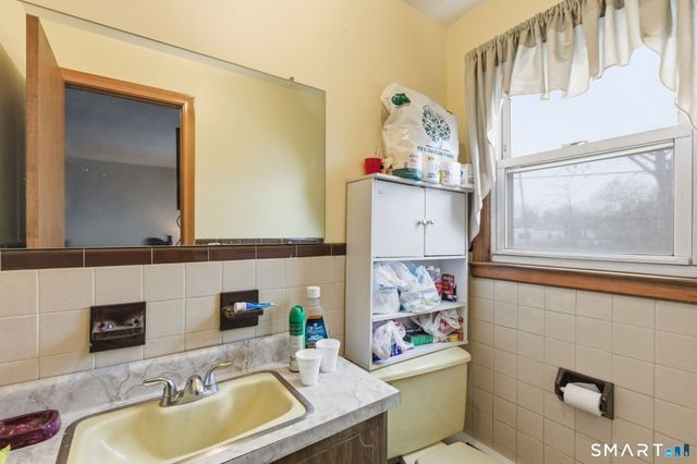 3 Vernon Street, West Haven, CT 06516