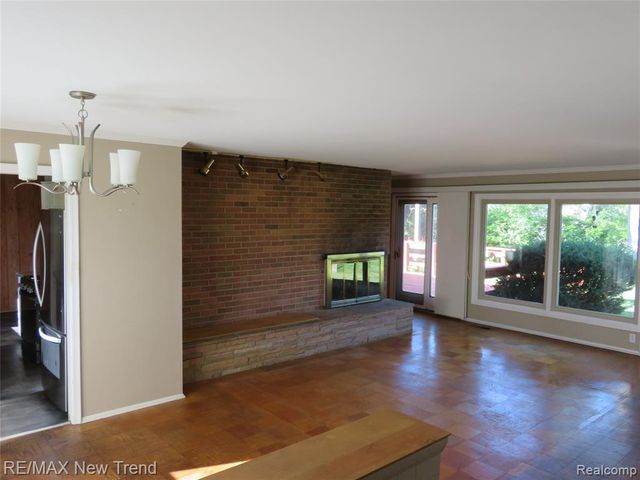 5420 Cambourne Place, West Bloomfield, MI 48322
