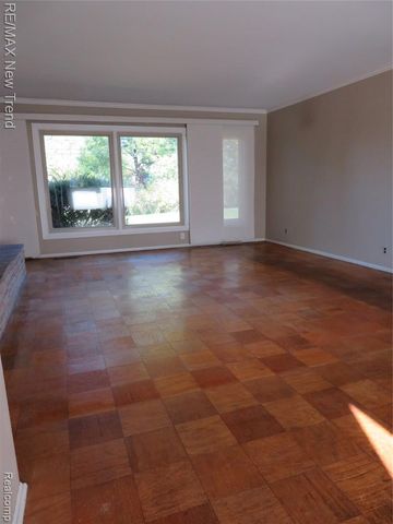 5420 Cambourne Place, West Bloomfield, MI 48322