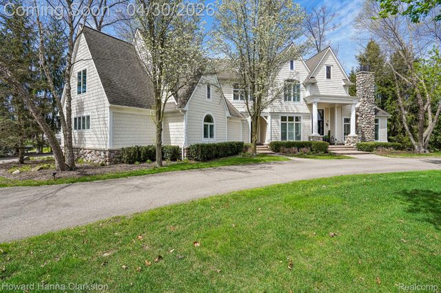 7651 Maple Ridge Court, Independence Charter Township, MI 48346