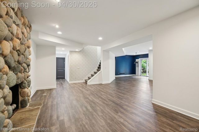 7651 Maple Ridge Court, Independence Charter Township, MI 48346