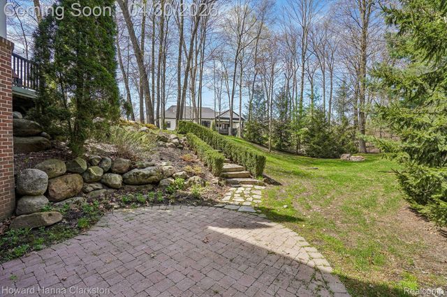 7651 Maple Ridge Court, Independence Charter Township, MI 48346