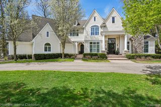 7651 Maple Ridge Court, Independence Charter Township, MI 48346