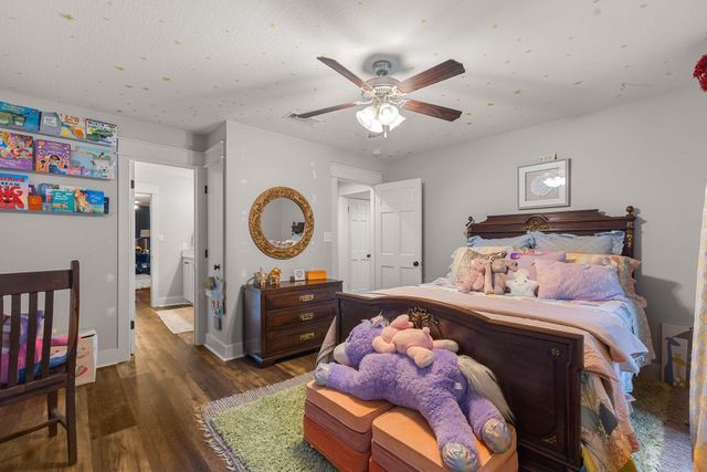 203 Buccaneer Dr., Hattiesburg, MS 39402