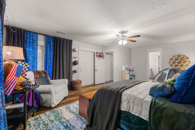 203 Buccaneer Dr., Hattiesburg, MS 39402
