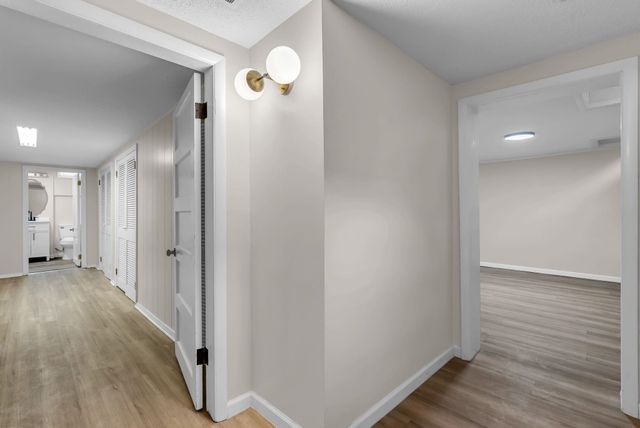 444 S Glendale St, Wichita, KS 67218