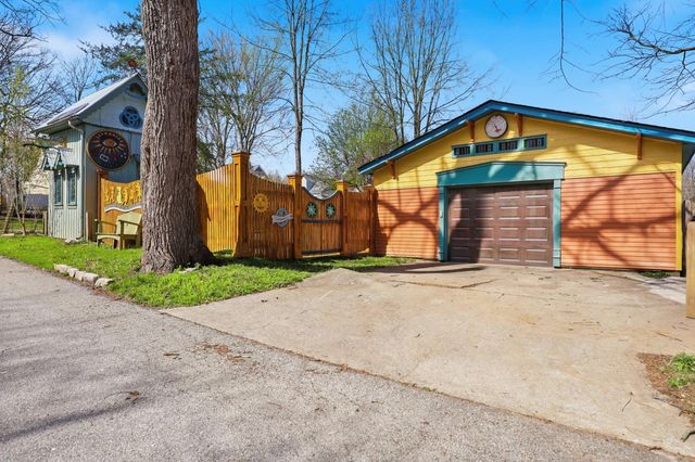 119 E Stephens Street, Midway, KY 40347