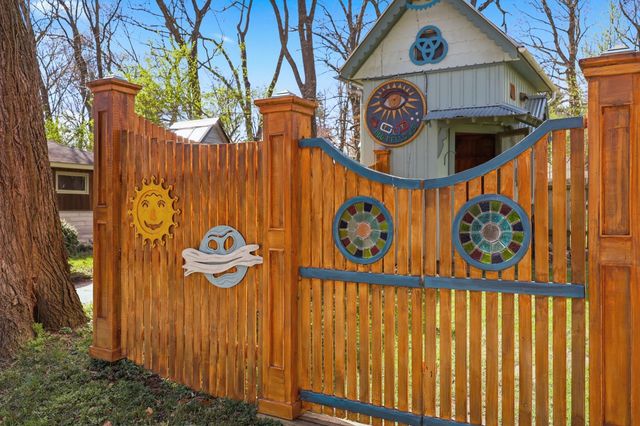 119 E Stephens Street, Midway, KY 40347