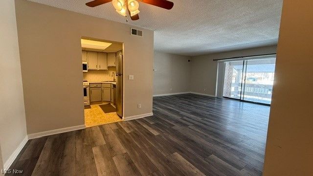 1263 Lost Nation Road 22, Willoughby, OH 44094