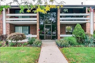 1263 Lost Nation Road 22, Willoughby, OH 44094