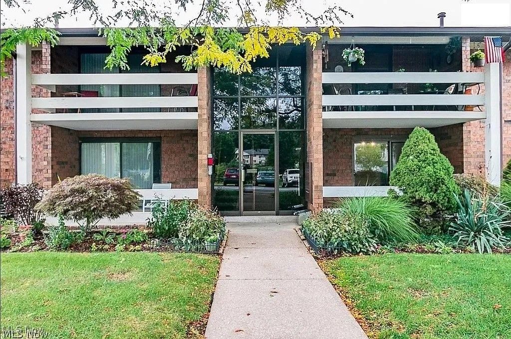 1263 Lost Nation Road 22, Willoughby, OH 44094