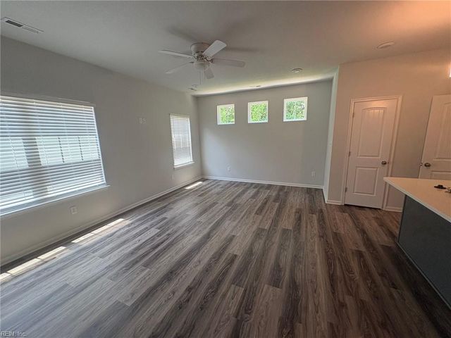 990 Jefferson ST, Suffolk, VA 23434