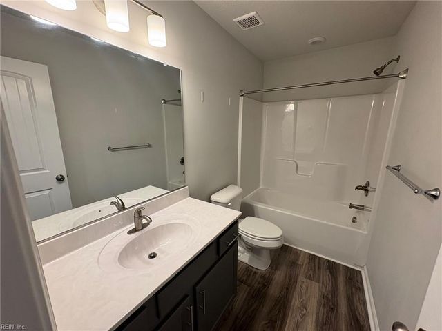 990 Jefferson ST, Suffolk, VA 23434