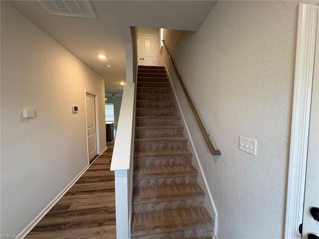 990 Jefferson ST, Suffolk, VA 23434