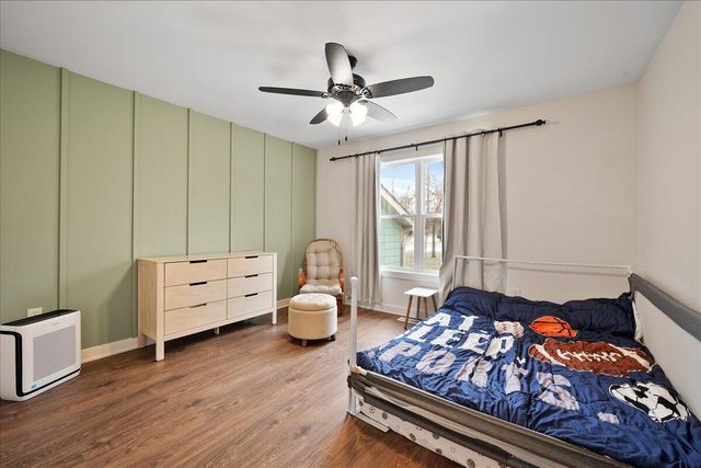 8183 Old Oak Drive, Demotte, IN 46310