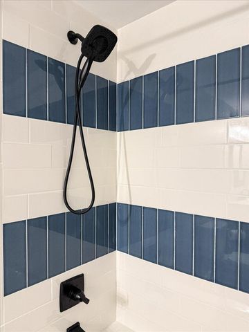 8183 Old Oak Drive, Demotte, IN 46310