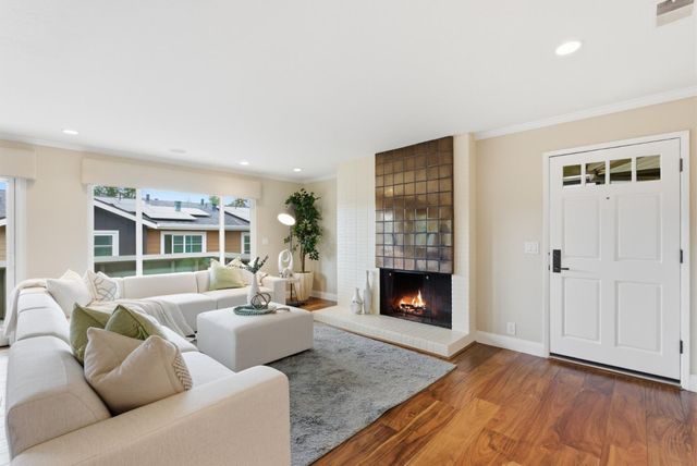 130 Lyell Street, Los Altos, CA 94022