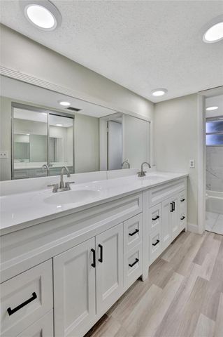 4050 NW 42nd Avenue 312, Lauderdale Lakes, FL 33319