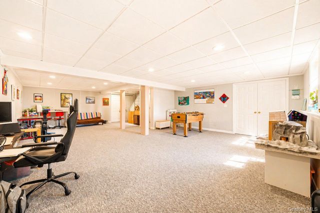 3 Maidstone Lane, Monroe, NY 10950