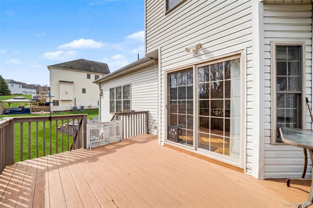 3 Maidstone Lane, Monroe, NY 10950