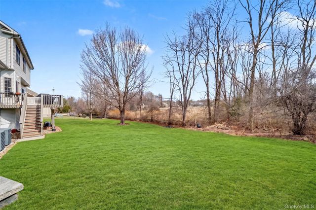 3 Maidstone Lane, Monroe, NY 10950