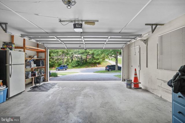 493 WINDY HILL RD, New Freedom, PA 17349