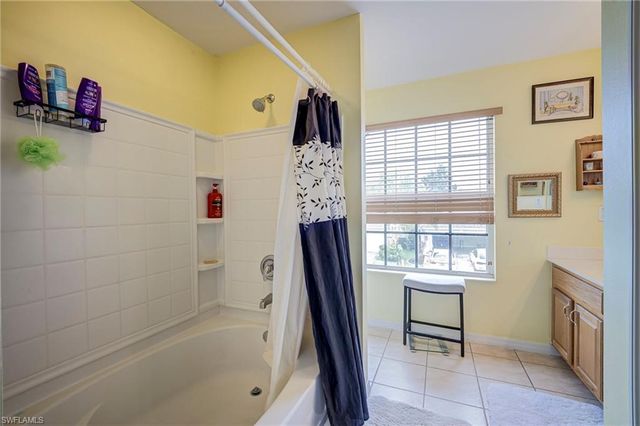 8889 Fawn Ridge DR, Fort Myers, FL 33912