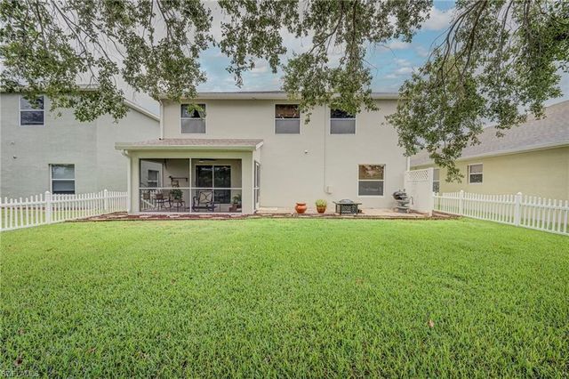 8889 Fawn Ridge DR, Fort Myers, FL 33912