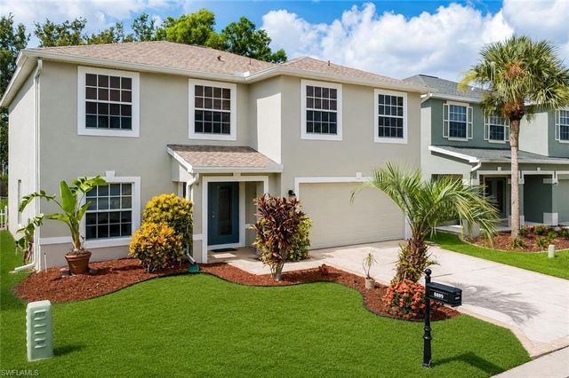8889 Fawn Ridge DR, Fort Myers, FL 33912