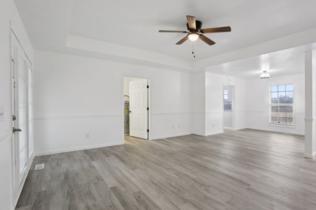 1101 Bugscuffle Rd, Wartrace, TN 37183