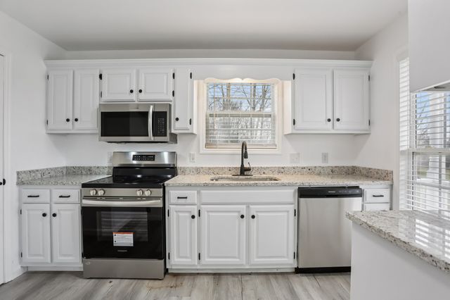 1101 Bugscuffle Rd, Wartrace, TN 37183