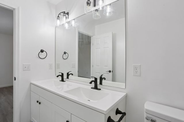 1101 Bugscuffle Rd, Wartrace, TN 37183