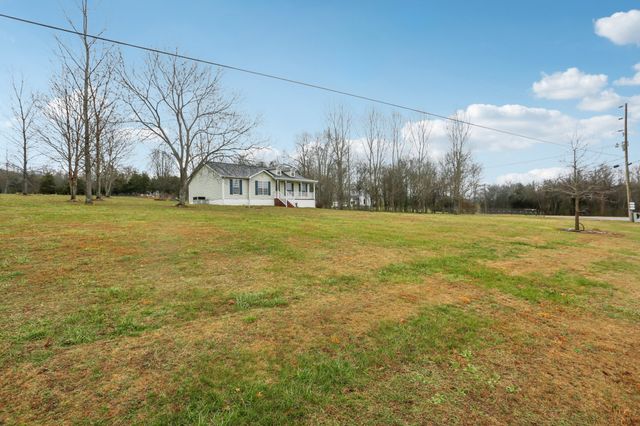 1101 Bugscuffle Rd, Wartrace, TN 37183