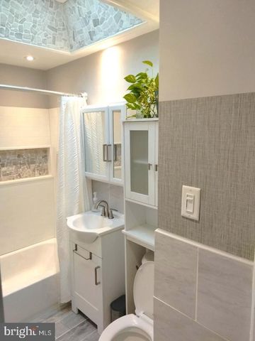 6669 CHURCH LN, Upper Darby, PA 19082