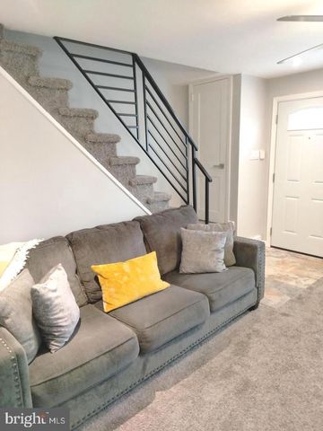 6669 CHURCH LN, Upper Darby, PA 19082