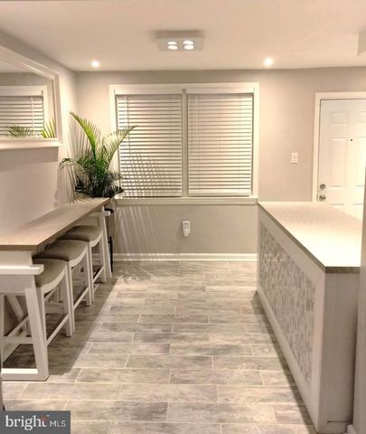 6669 CHURCH LN, Upper Darby, PA 19082