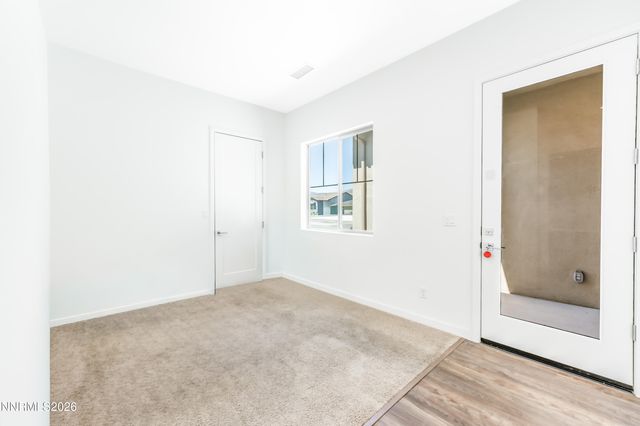 1852 Hogan Peak Street, Carson City, NV 89701