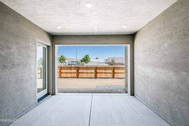 1852 Hogan Peak Street, Carson City, NV 89701