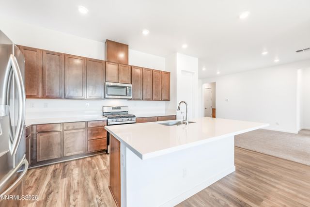 1852 Hogan Peak Street, Carson City, NV 89701