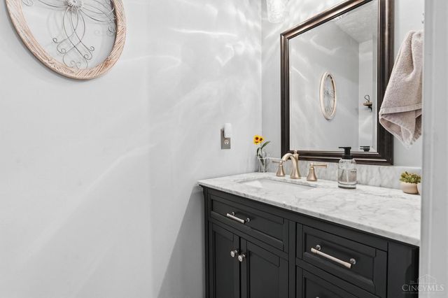 1611 Lakewood Drive, Wilmington, OH 45177