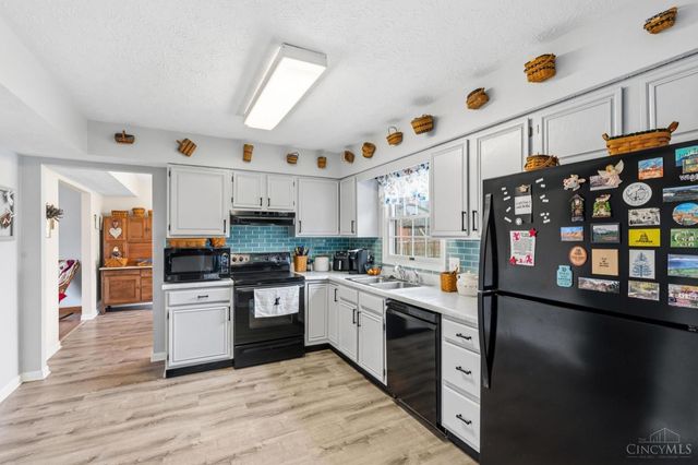 1611 Lakewood Drive, Wilmington, OH 45177