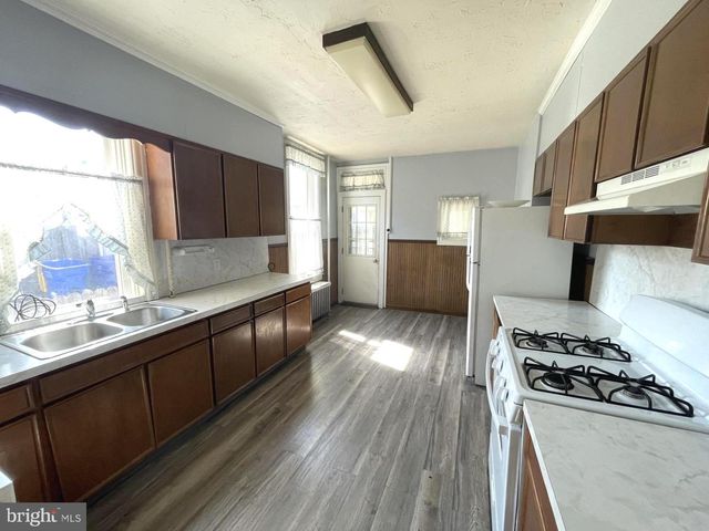 1136 E SOUTH ST, York, PA 17403
