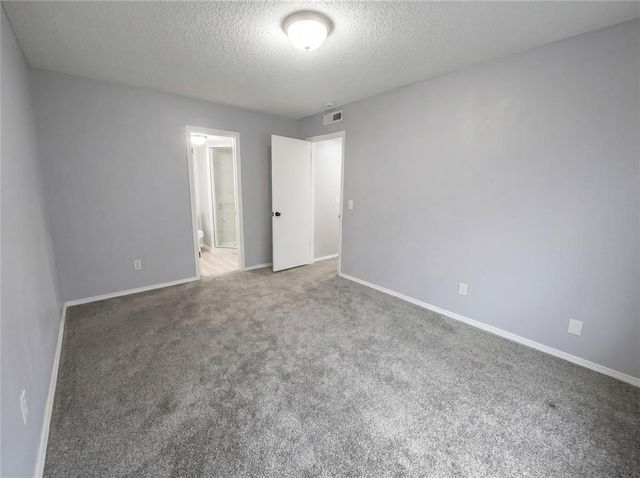 6020 NW Expressway, Oklahoma City, OK 73132