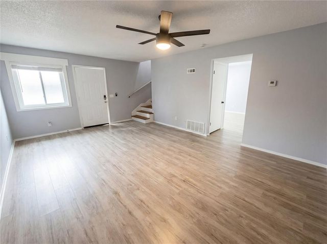 6020 NW Expressway, Oklahoma City, OK 73132