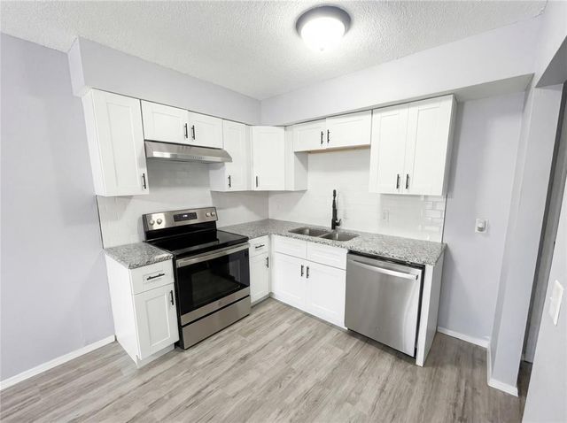 6020 NW Expressway, Oklahoma City, OK 73132