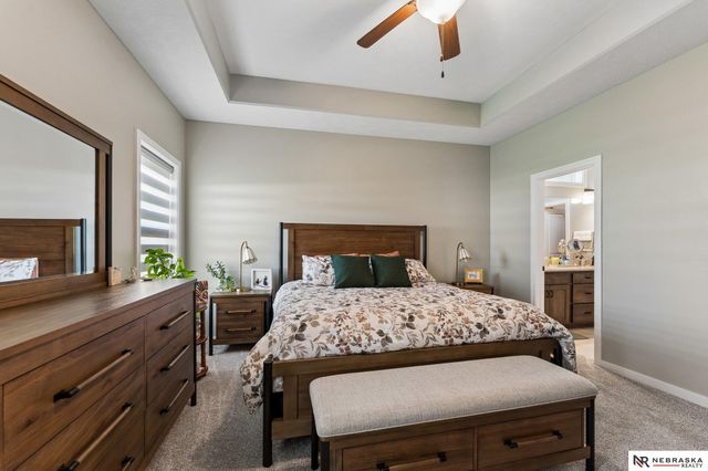 11976 S 113th Street, Papillion, NE 68046