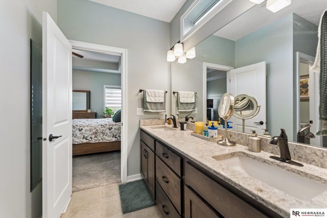 11976 S 113th Street, Papillion, NE 68046