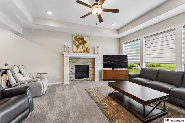 11976 S 113th Street, Papillion, NE 68046