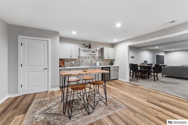11976 S 113th Street, Papillion, NE 68046